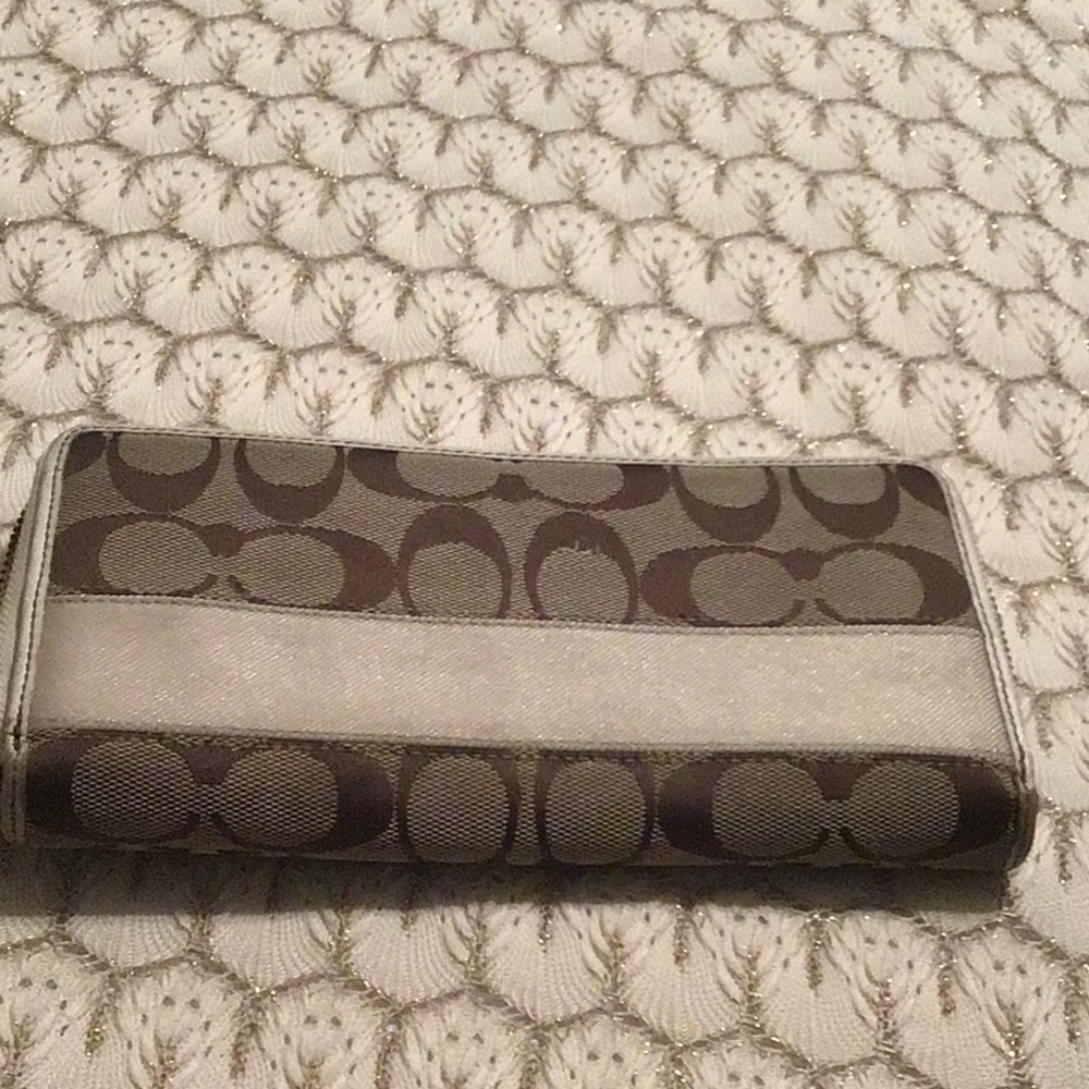 Coach Wallets - Picture 2 of 7
